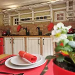 Gabrijel With Four Seasons Outdoor Kitchen * 블레드